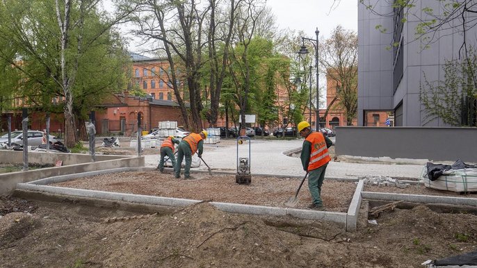 W kwadracie ulic Ogrodowa, Zachodnia, Legionów i Gdańska powstają międzykwartałowe przebicia. 