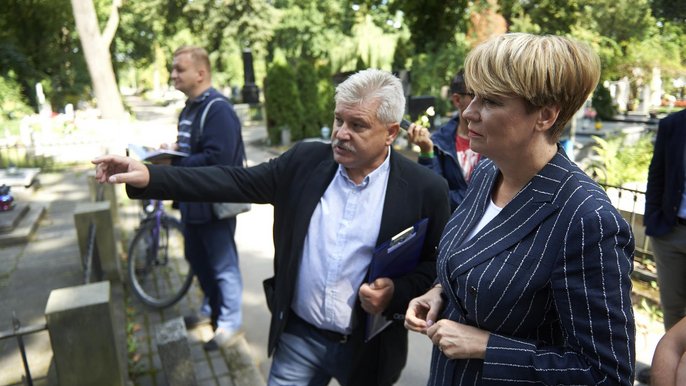 Ratujemy łódzką tożsamość. Miasto pomaga odnowić kolejny pomnik nagrobny na Starym Cmentarzu Ratujemy łódzką tożsamość. Miasto pomaga odnowić kolejny pomnik nagrobny na Starym Cmentarzu - fot. Radosław Jóźwiak / UMŁ