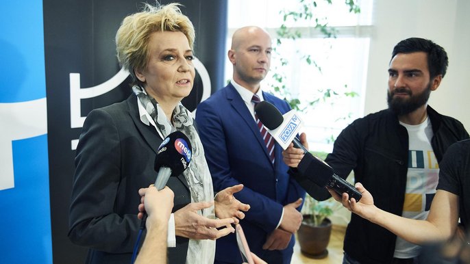 Prezydent Zdanowska tłumaczy, że Ogrodnik Miejski będzie koordynował wszystkie działania związane z zielenią w Łodzi Prezydent Zdanowska tłumaczy, że Ogrodnik Miejski będzie koordynował wszystkie działania związane z zielenią w Łodzi - fot. Radosław Jóźwiak / UMŁ