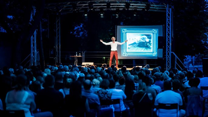 W lipcu i sierpniu "Pasaż Róży" będzie gościł na plenerowej scenie najlepsze polskie teatry W lipcu i sierpniu "Pasaż Róży" będzie gościł na plenerowej scenie najlepsze polskie teatry - fot. z arch. ŁCW