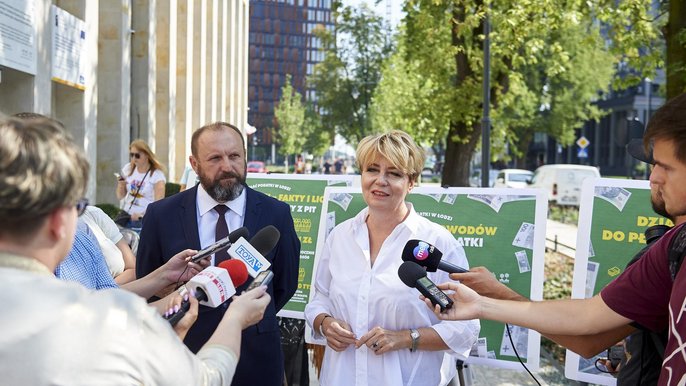 Jesienią rozpocznie się wielka kampania zachęcającą do rozliczania podatków w Łodzi Jesienią rozpocznie się wielka kampania zachęcającą do rozliczania podatków w Łodzi - fot. Radosław Jóźwiak / UMŁ