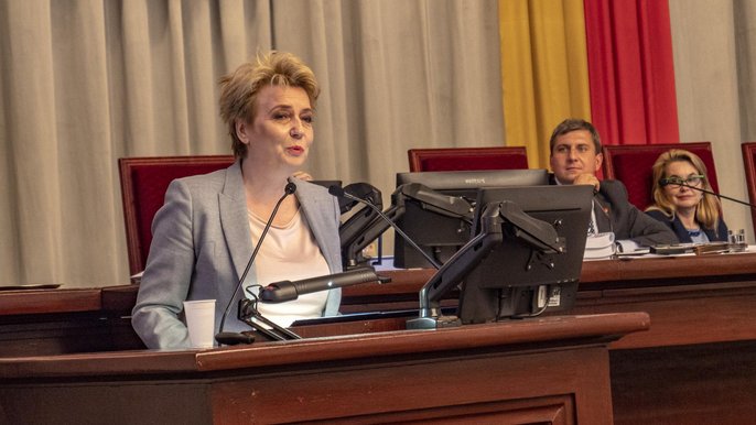 Rada Miejska w Łodzi udzieliła absolutorium prezydent Łodzi Hannie Zdanowskiej za wykonanie ubiegłorocznego budżetu Rada Miejska w Łodzi udzieliła absolutorium prezydent Łodzi Hannie Zdanowskiej za wykonanie ubiegłorocznego budżetu - fot. Stefan Brajter