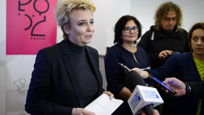 Jak tłumaczy prezydent Łodzi Hanna Zdanowska, dokument ten powstał po to, żeby przestrzeń publiczna była na równi dostępna dla wszystkich mieszkańców Jak tłumaczy prezydent Łodzi Hanna Zdanowska, dokument ten powstał po to, żeby przestrzeń publiczna była na równi dostępna dla wszystkich mieszkańców - fot. Radosław Jóźwiak / UMŁ