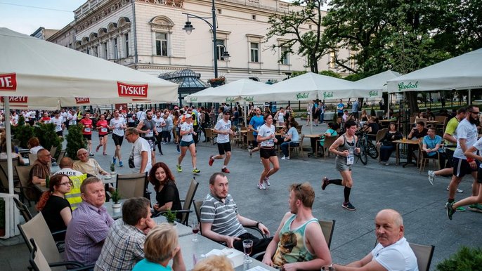Prezydent Łodzi zachęca do kibicowania na Piotrkowskiej - fot. z arch. UMŁ