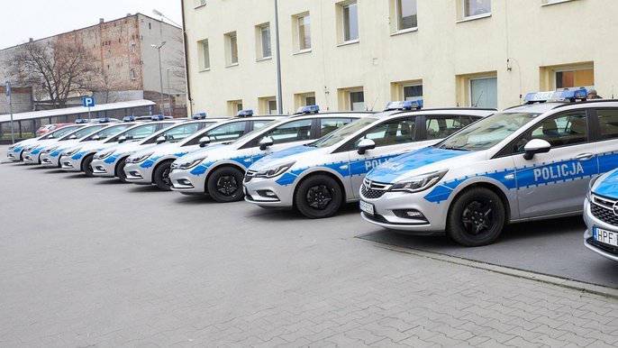 Nowe radiowozy dla policji w Łodzi Nowe radiowozy dla policji w Łodzi - fot. Sebastian Glapiński / UMŁ