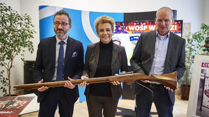 Na aukcję trafił muszkiet, który był rekwizytem w filmie "Potop" oraz "Ogniem i mieczem" Na aukcję trafił muszkiet, który był rekwizytem w filmie "Potop" oraz "Ogniem i mieczem" - fot. Radosław Jóźwiak / UMŁ