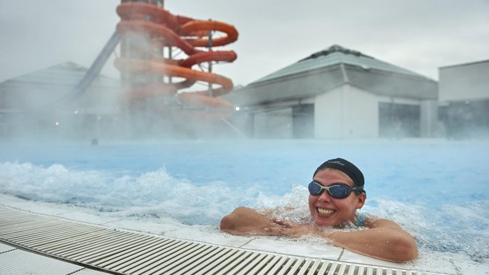 Aquapark Fala uruchomił na zimę basen zewnętrzny z podgrzewaną wodą - fot. Radosław Jóźwiak / UMŁ