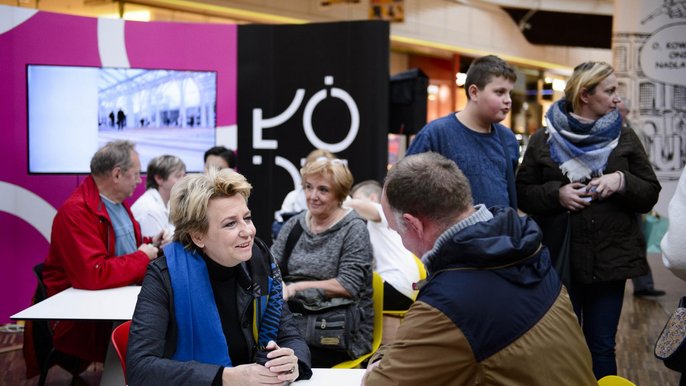 Spotkanie mieszkańców z prezydent Hanną Zdanowską Spotkanie mieszkańców z prezydent Hanną Zdanowską - fot. z arch. UMŁ