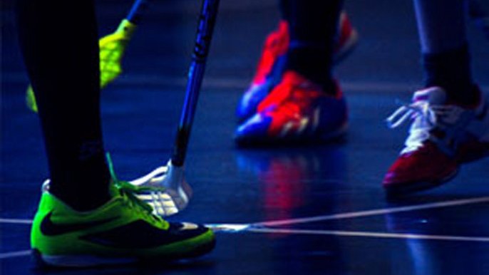 Boisko sportowe, piłka ręczna i koszykówka. 