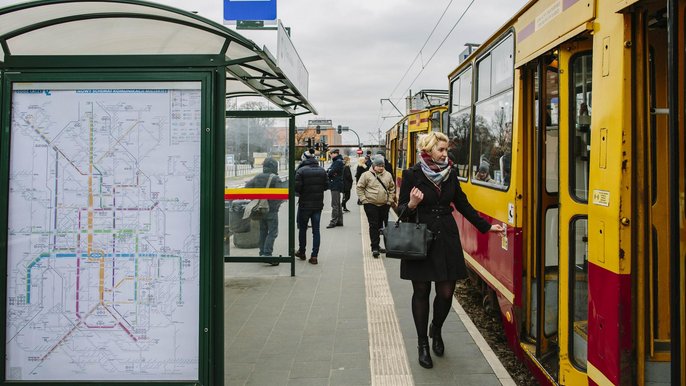 Jedną ze zmian są nowe grafiki pokazujące przebieg poszczególnych linii MPK Łódź - fot. Radosław Jóźwiak / UMŁ