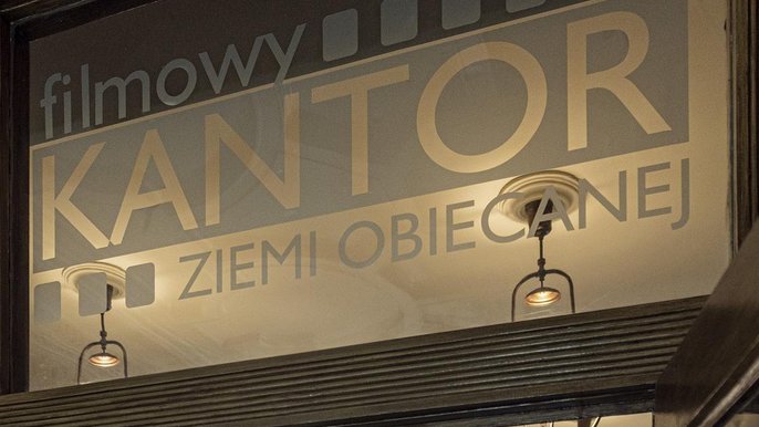 W 120. rocznicę napisania powieści i 45. nakręcenia jej adaptacji otwieramy nową, multimedialną wystawę poświęconą najsłynniejszej książce Władysława Reymonta. Wszystko w odrestaurowanych wnętrzach największego fabrykanckiego pałacu. W 120. rocznicę napisania powieści i 45. nakręcenia jej adaptacji otwieramy nową, multimedialną wystawę poświęconą najsłynniejszej książce Władysława Reymonta. Wszystko w odrestaurowanych wnętrzach największego fabrykanckiego pałacu. - fot. Stefan Brajter