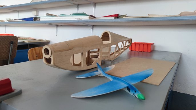 MOSiR Łódź i Aeroklub Łódzki zaczynają „Szkołę Małego Lotnictwa" MOSiR Łódź i Aeroklub Łódzki zaczynają „Szkołę Małego Lotnictwa"