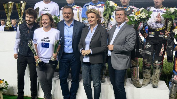Rozdajemy odblaski uczniom w szkołach Rozdajemy odblaski uczniom w szkołach - fot. Paweł Łacheta / UMŁ