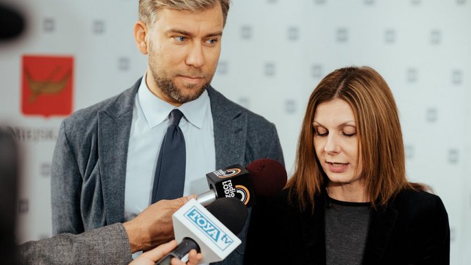 Monika Malinowska-Olszowy, Bartosz Domaszewicz, radni PO Monika Malinowska-Olszowy, Bartosz Domaszewicz, radni PO - fot. Radosław Żydowicz / UMŁ