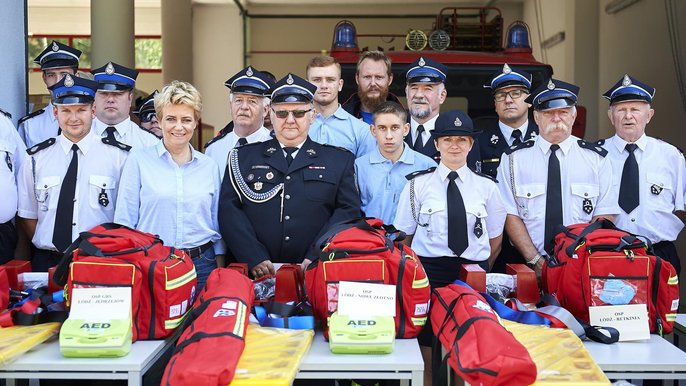 Przekazanie nowego sprzętu dla łódzkich strażaków z OSP Łódź Łaskowice Przekazanie nowego sprzętu dla łódzkich strażaków z OSP Łódź Łaskowice - fot. Radosław Jóźwiak / UMŁ